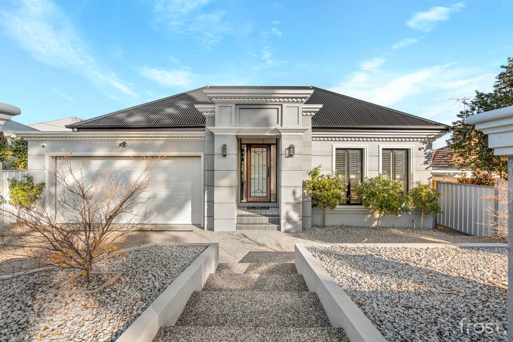 17 New Road, Oak Park, VIC 3046