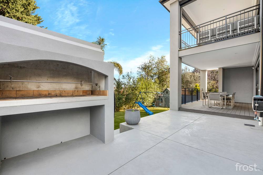17 New Road, Oak Park, VIC 3046