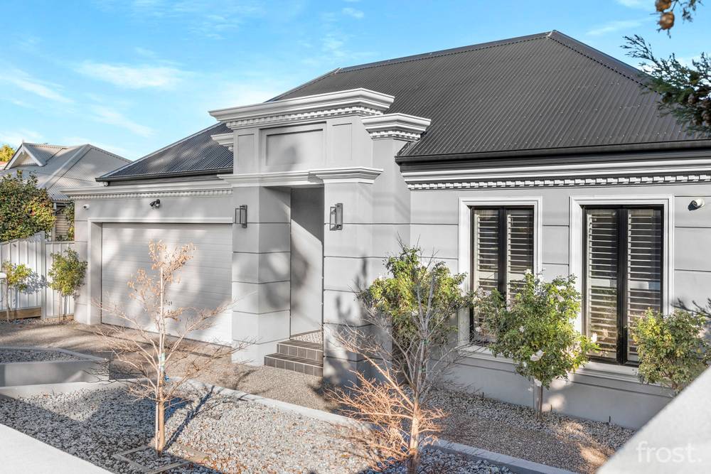 17 New Road, Oak Park, VIC 3046
