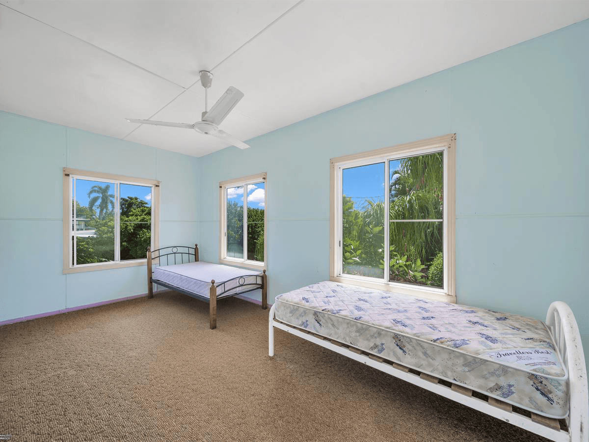 3 Judy Street, Flying Fish Point, QLD 4860