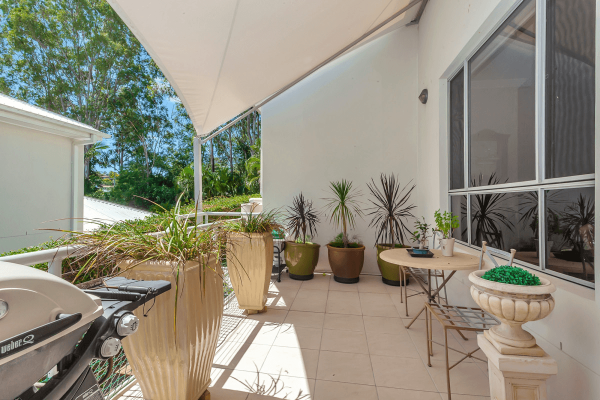 1007 Lakeview Terrace, Benowa, QLD 4217