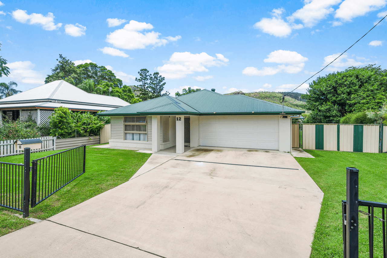 12 Edward Street, ESK, QLD 4312