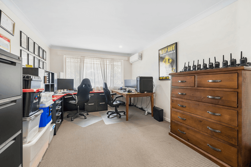 12 Edward Street, ESK, QLD 4312