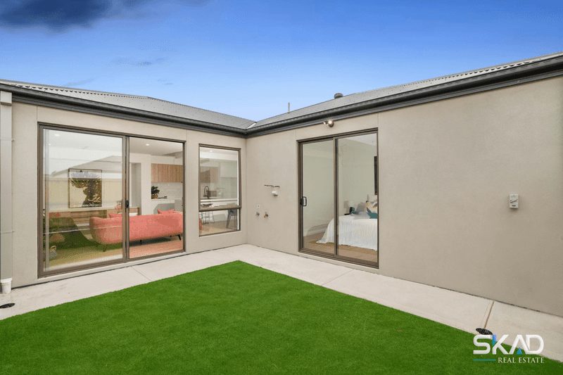 53 Nubeena Crescent, DONNYBROOK, VIC 3064