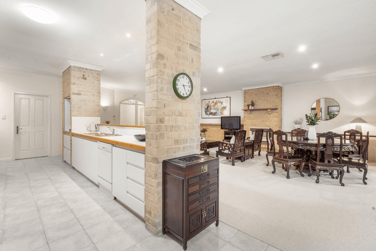 54 Tweeddale Road, Applecross, WA 6153