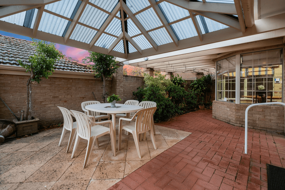 54 Tweeddale Road, Applecross, WA 6153