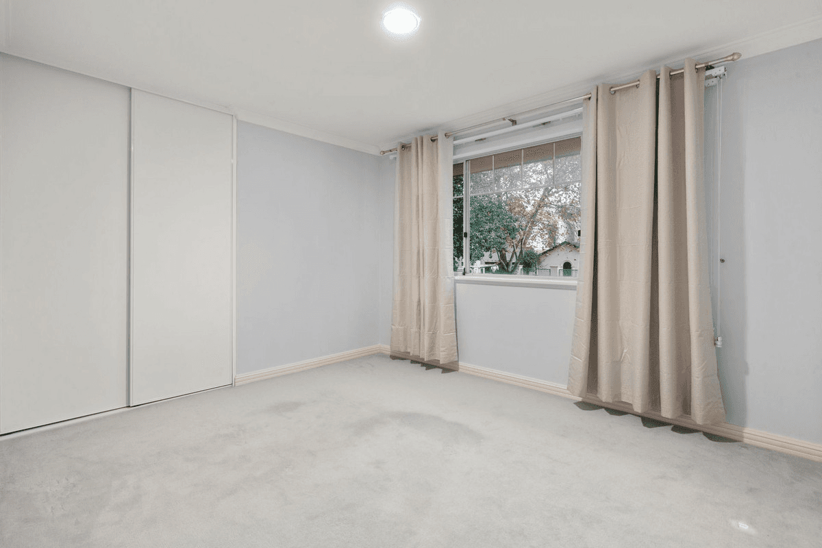 54 Tweeddale Road, Applecross, WA 6153