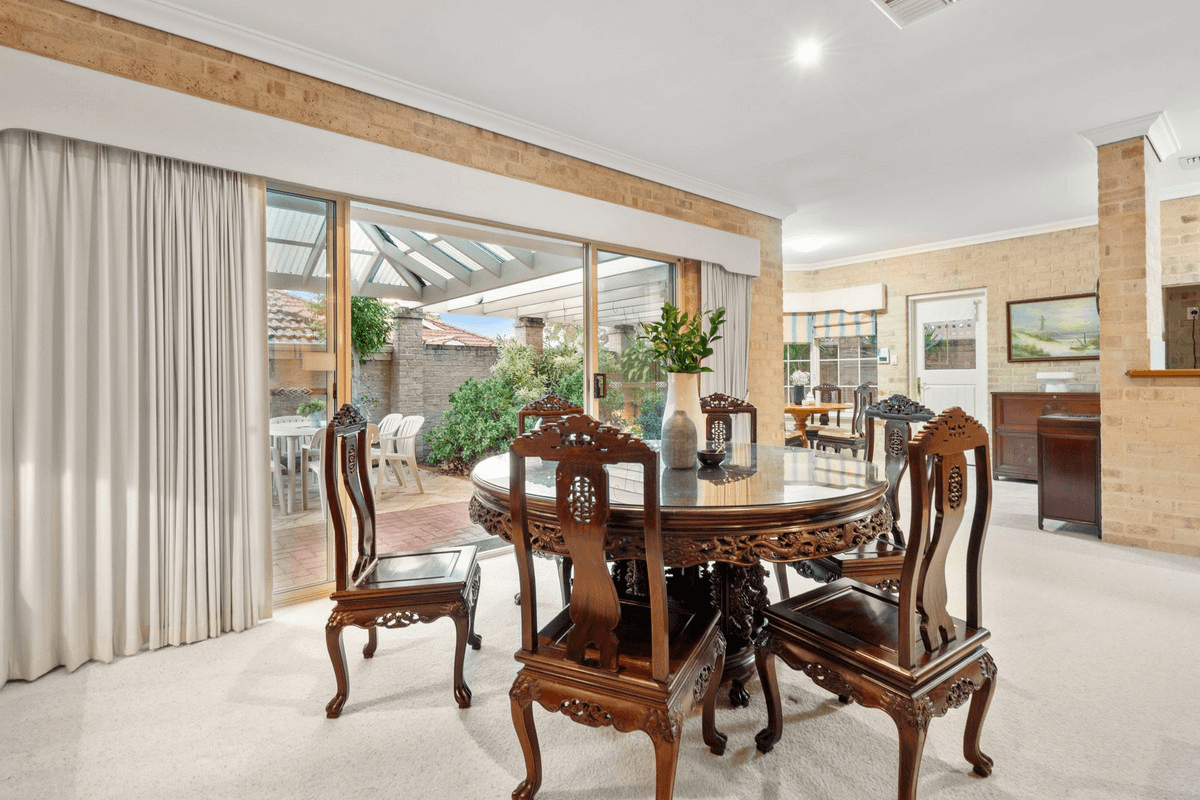 54 Tweeddale Road, Applecross, WA 6153