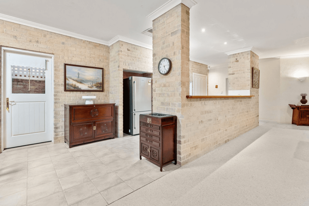 54 Tweeddale Road, Applecross, WA 6153