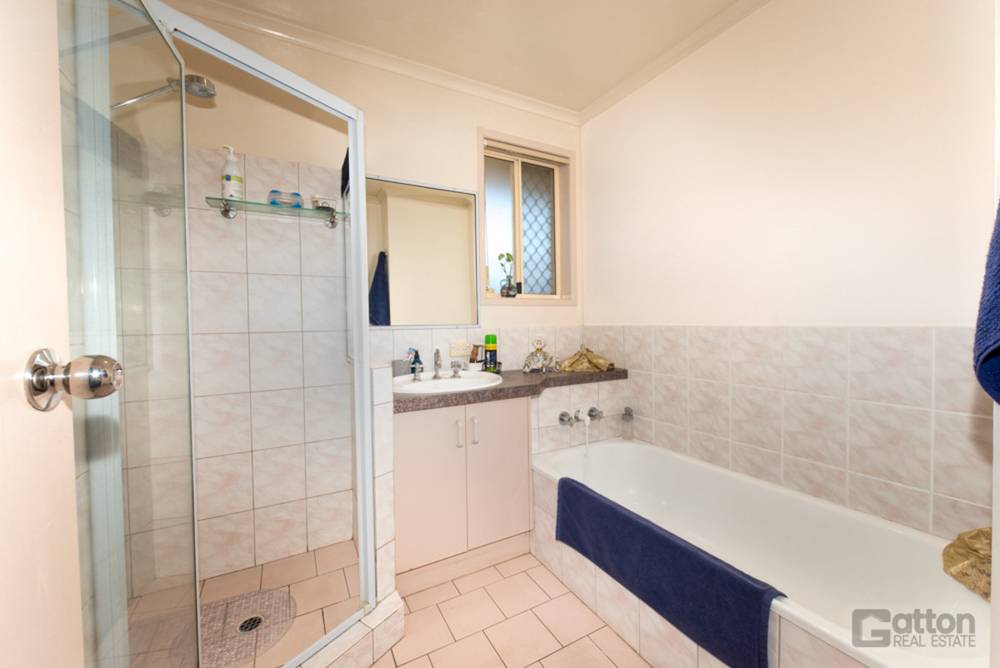 4 Tew Court, Gatton, QLD 4343