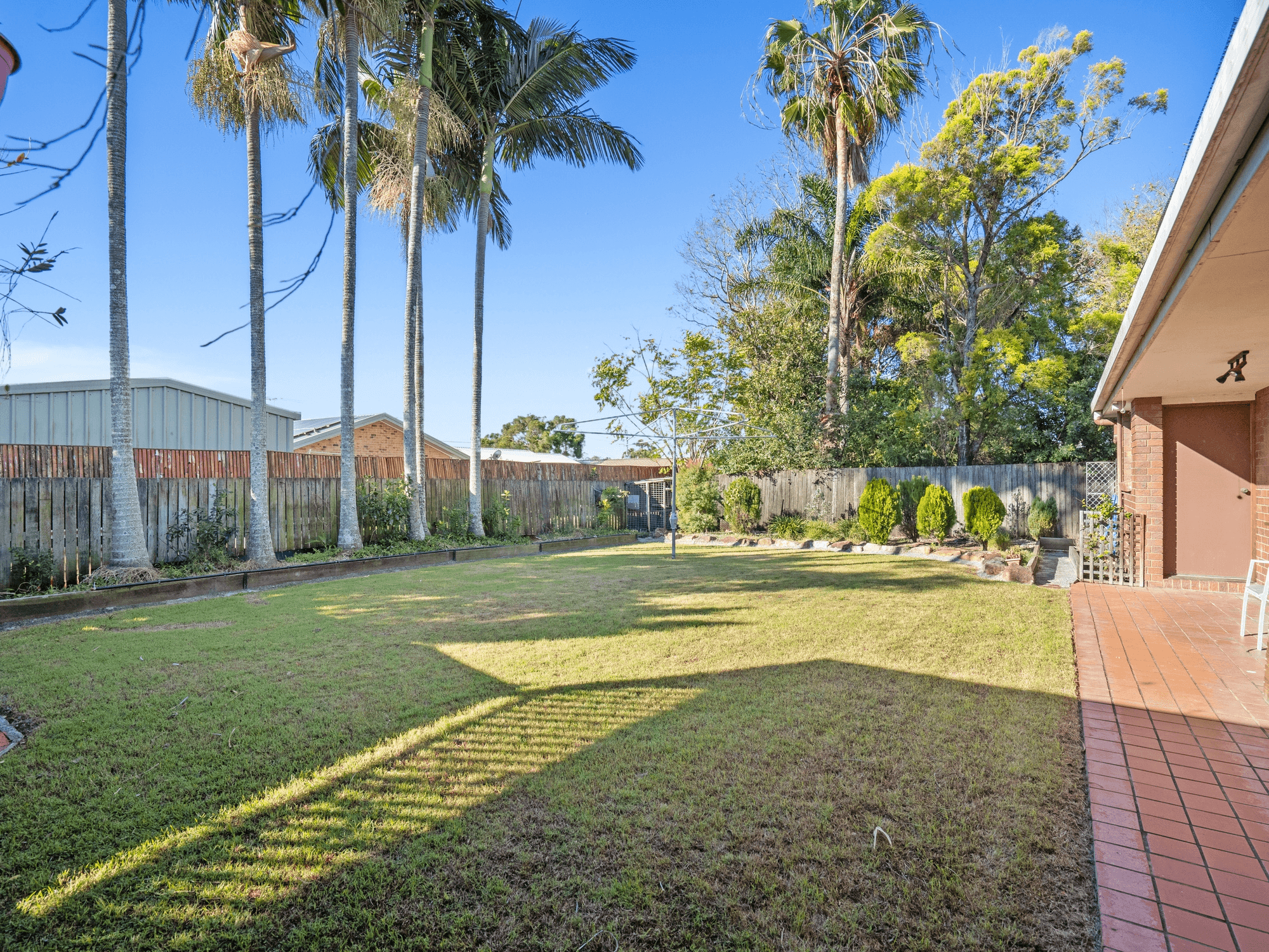 15 Knowles Close, Redbank Plains, QLD 4301