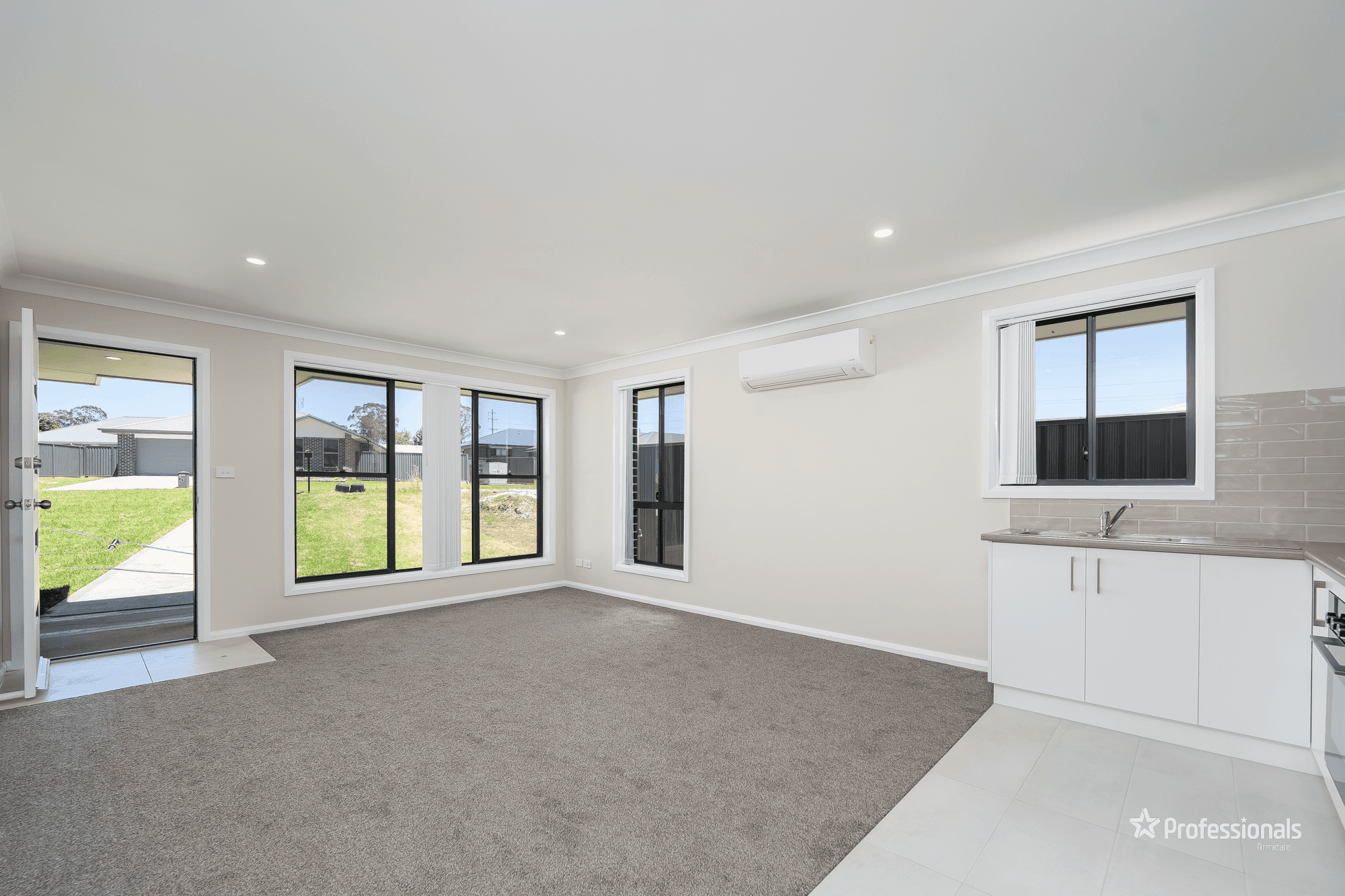 2/46 Spearmount Drive, Armidale, NSW 2350