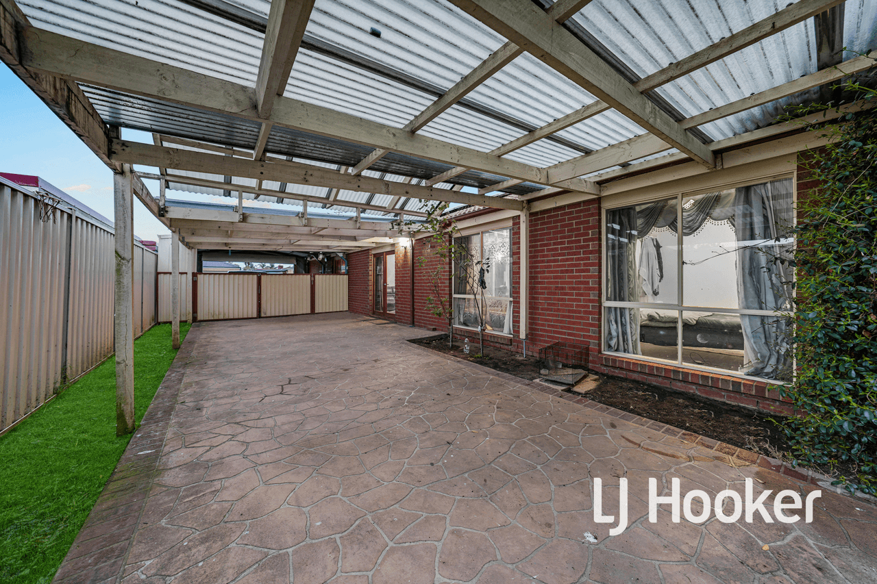 4 Beech Place, HALLAM, VIC 3803