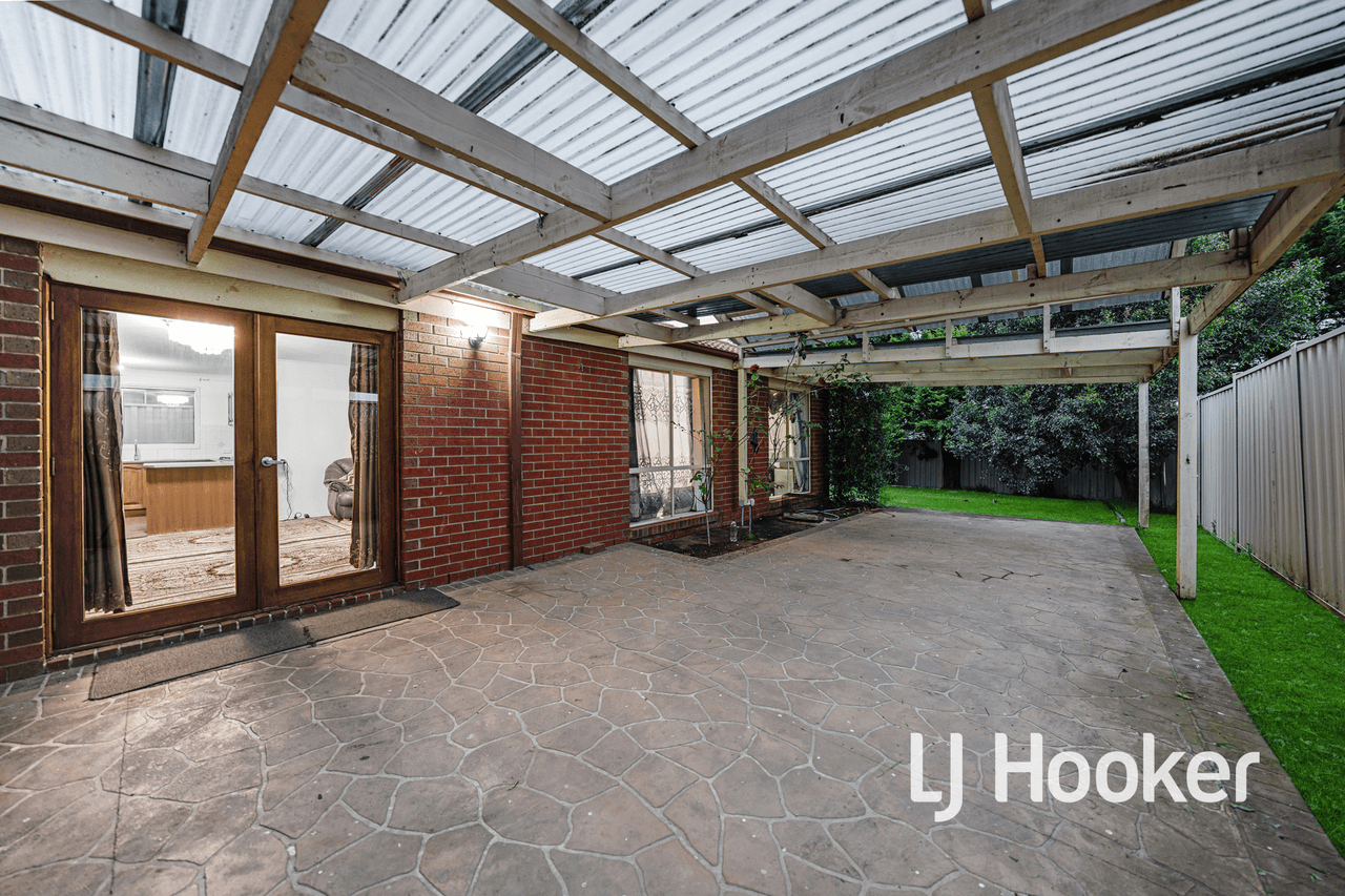 4 Beech Place, HALLAM, VIC 3803