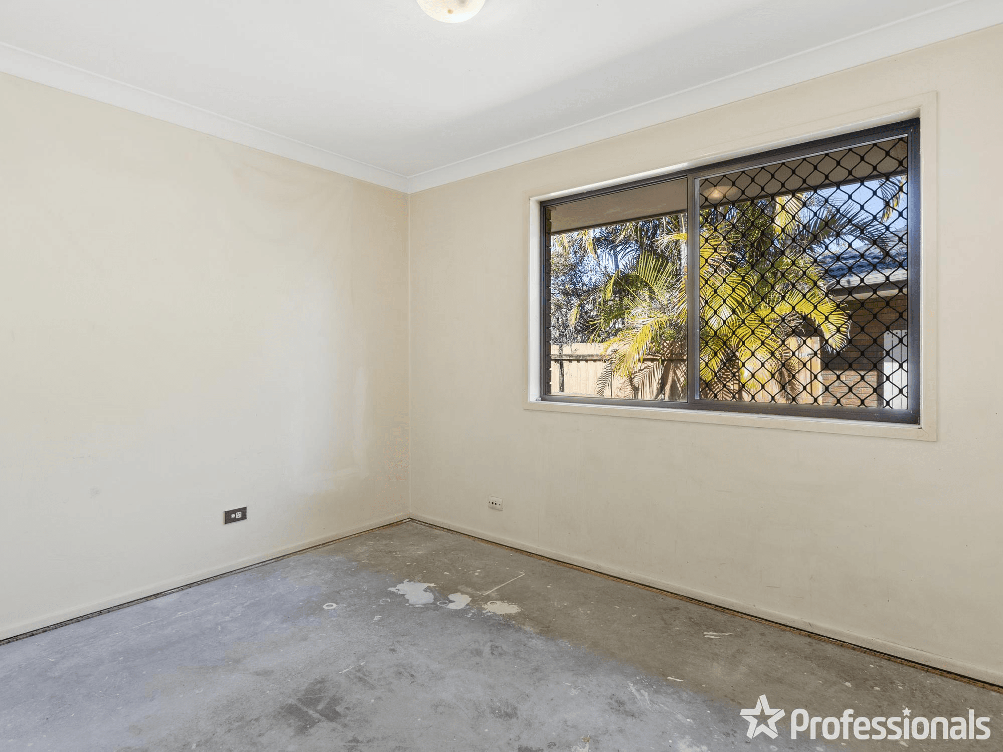 2/9 Snowgum Court, BURLEIGH WATERS, QLD 4220