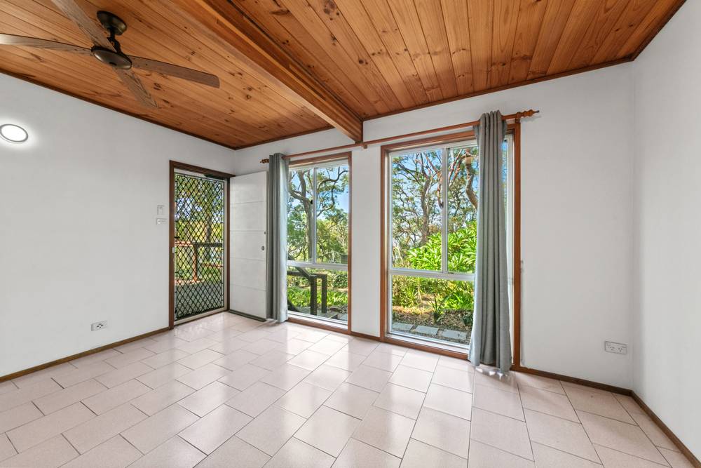 98 Anita Avenue, LAKE MUNMORAH, NSW 2259