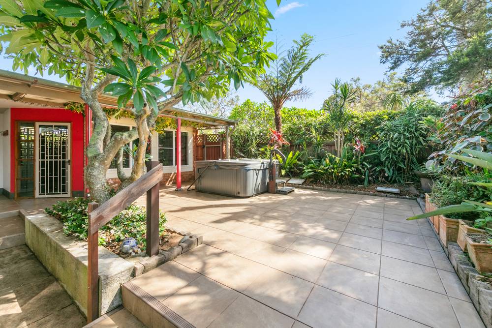 98 Anita Avenue, LAKE MUNMORAH, NSW 2259