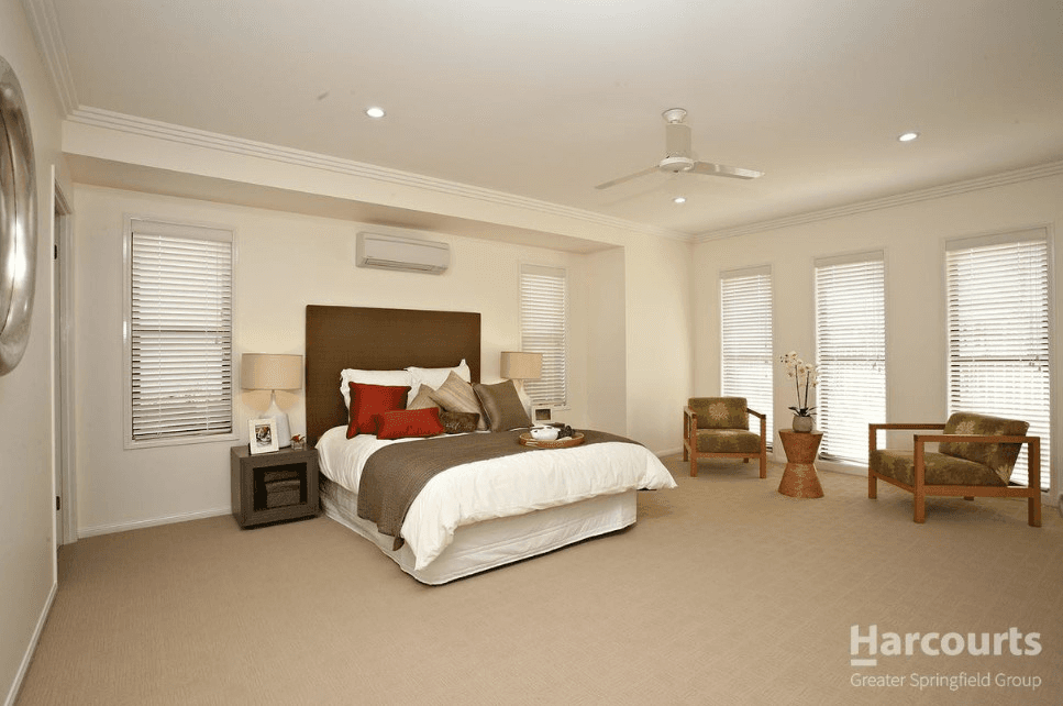 15 Waratah Crescent, SPRINGFIELD LAKES, QLD 4300