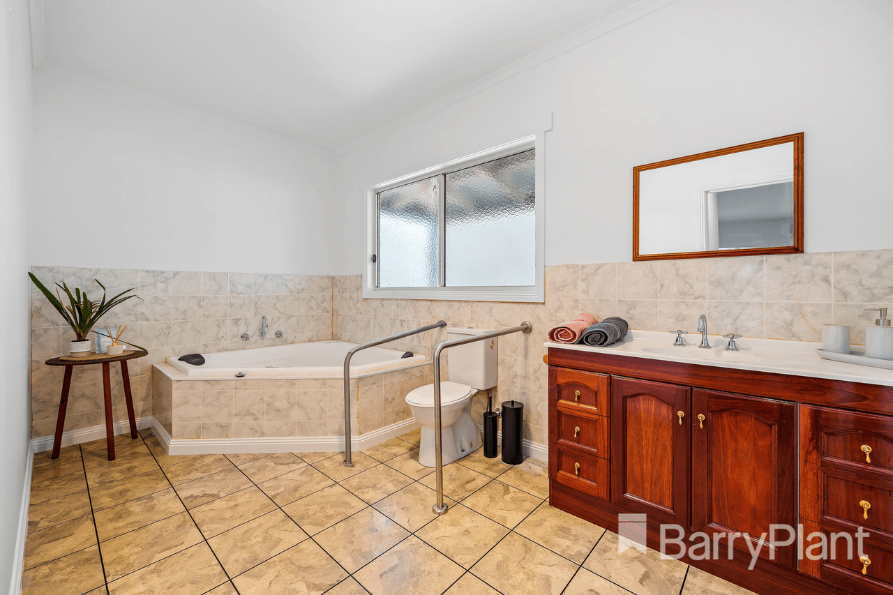 5266 Bendigo-Maryborough Road, Havelock, VIC 3465