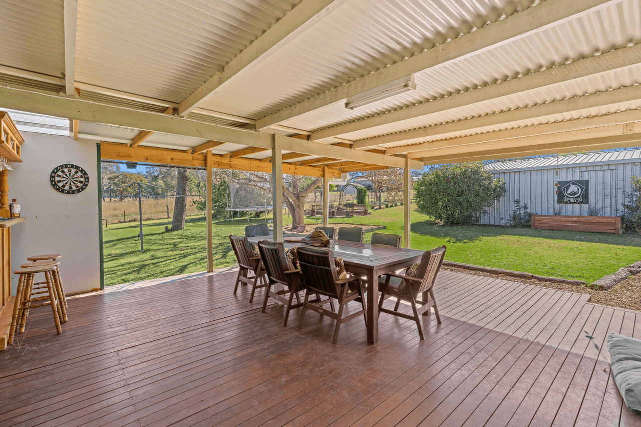 14412 New England Highway, EAST GREENMOUNT, QLD 4359