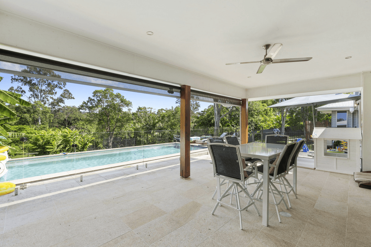 5 Park Court, MUDGEERABA, QLD 4213