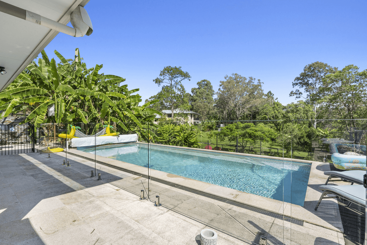 5 Park Court, MUDGEERABA, QLD 4213