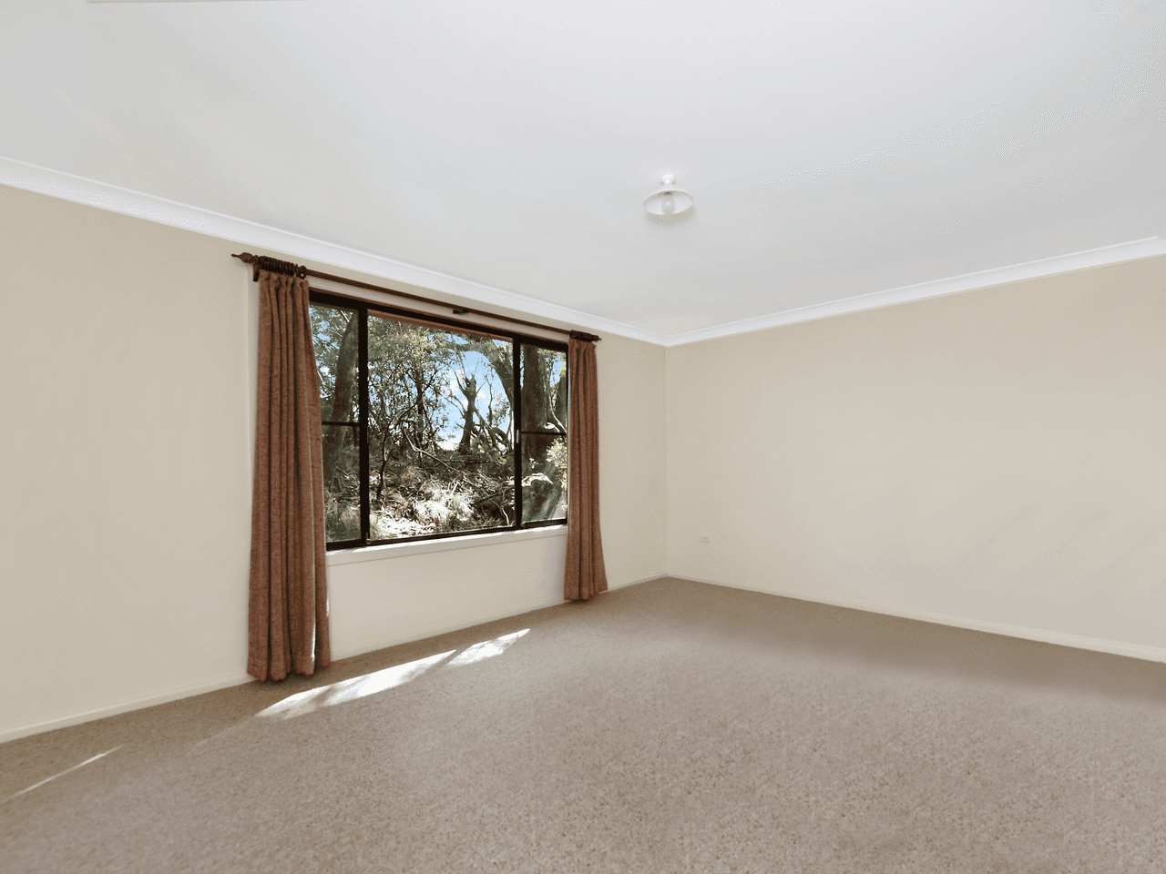 35 Days Crescent, Blackheath, NSW 2785