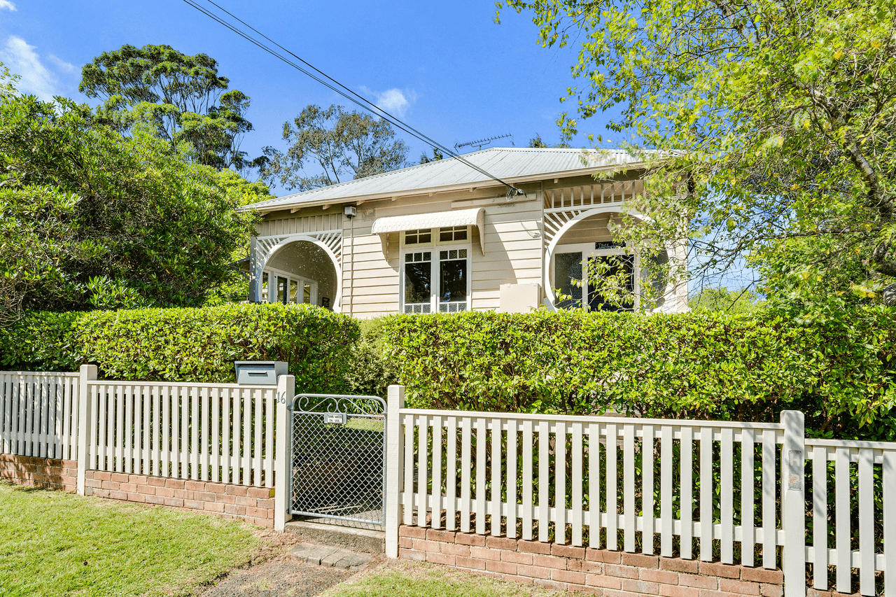 16 Clyde Avenue, BLACKHEATH, NSW 2785