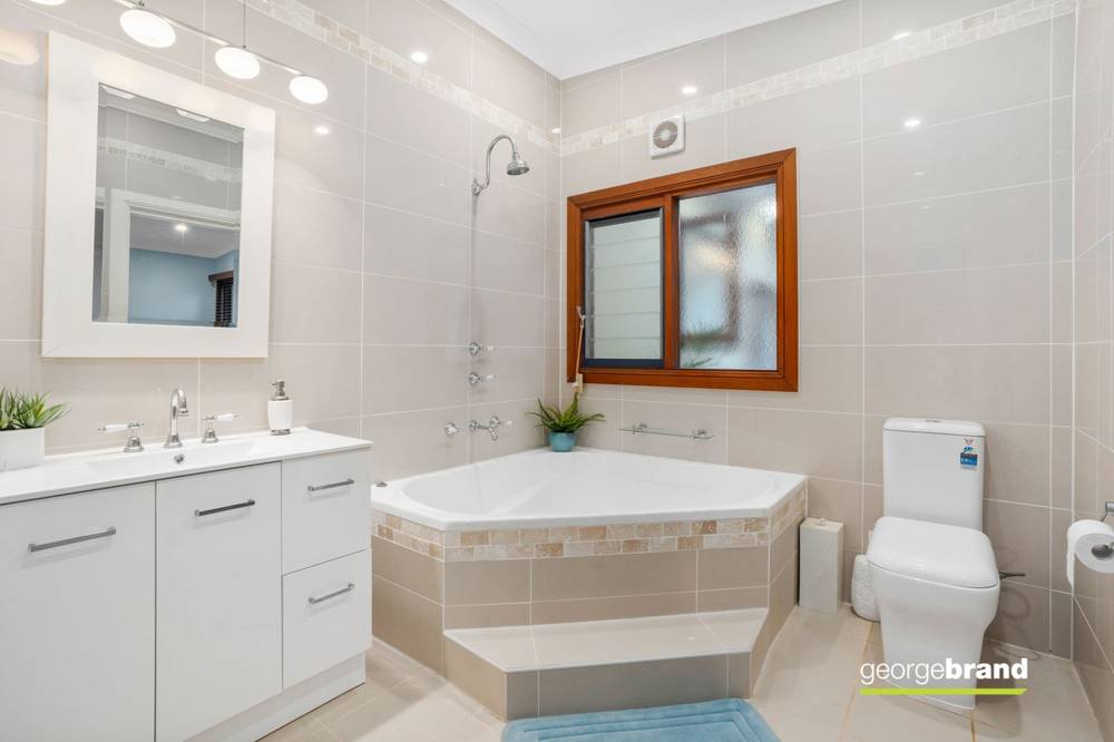 111 Broadwater Drive, Saratoga, NSW 2251