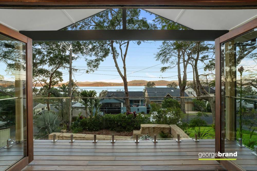 111 Broadwater Drive, Saratoga, NSW 2251