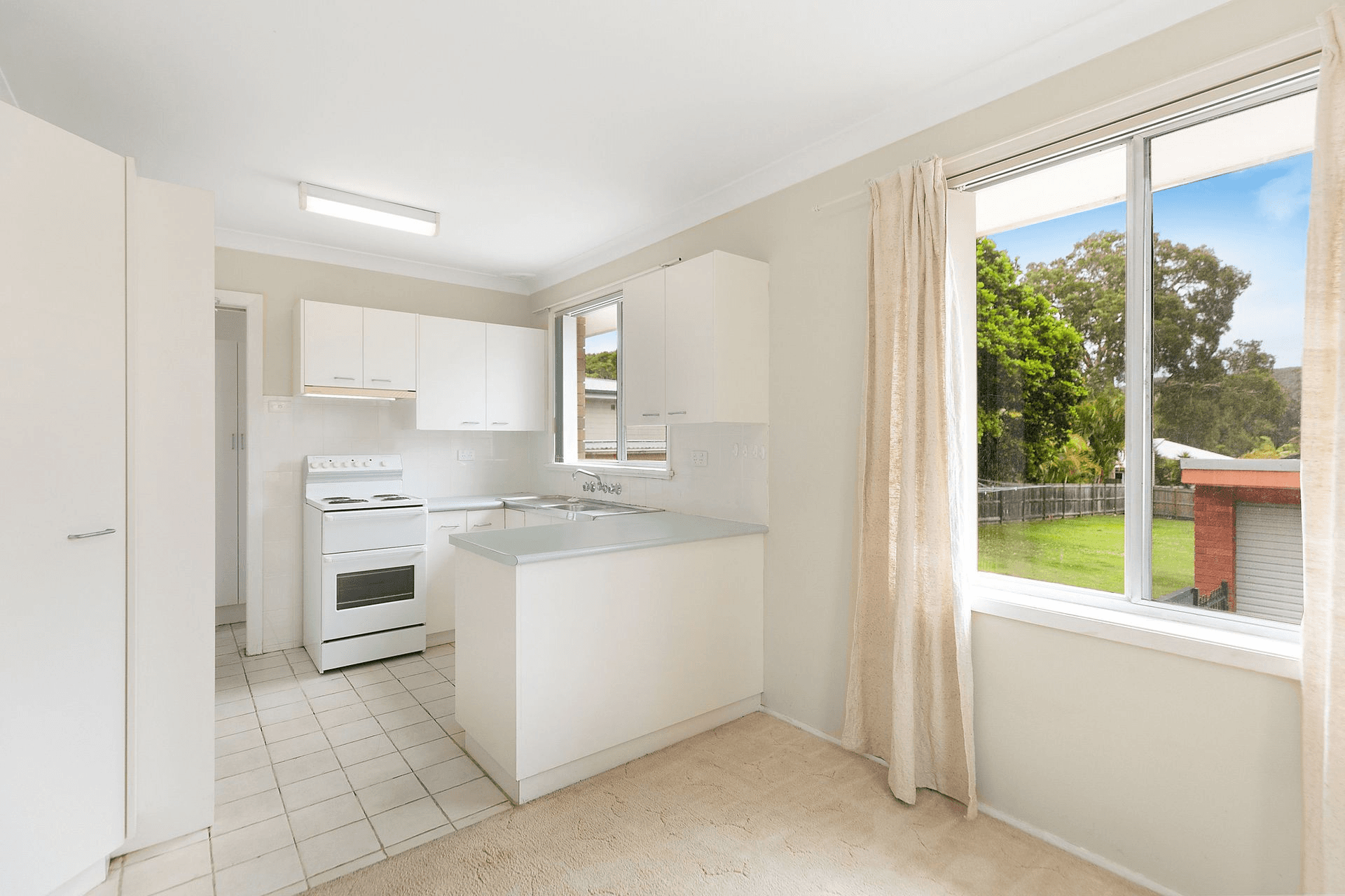 44 John Street, Forresters Beach, NSW 2260