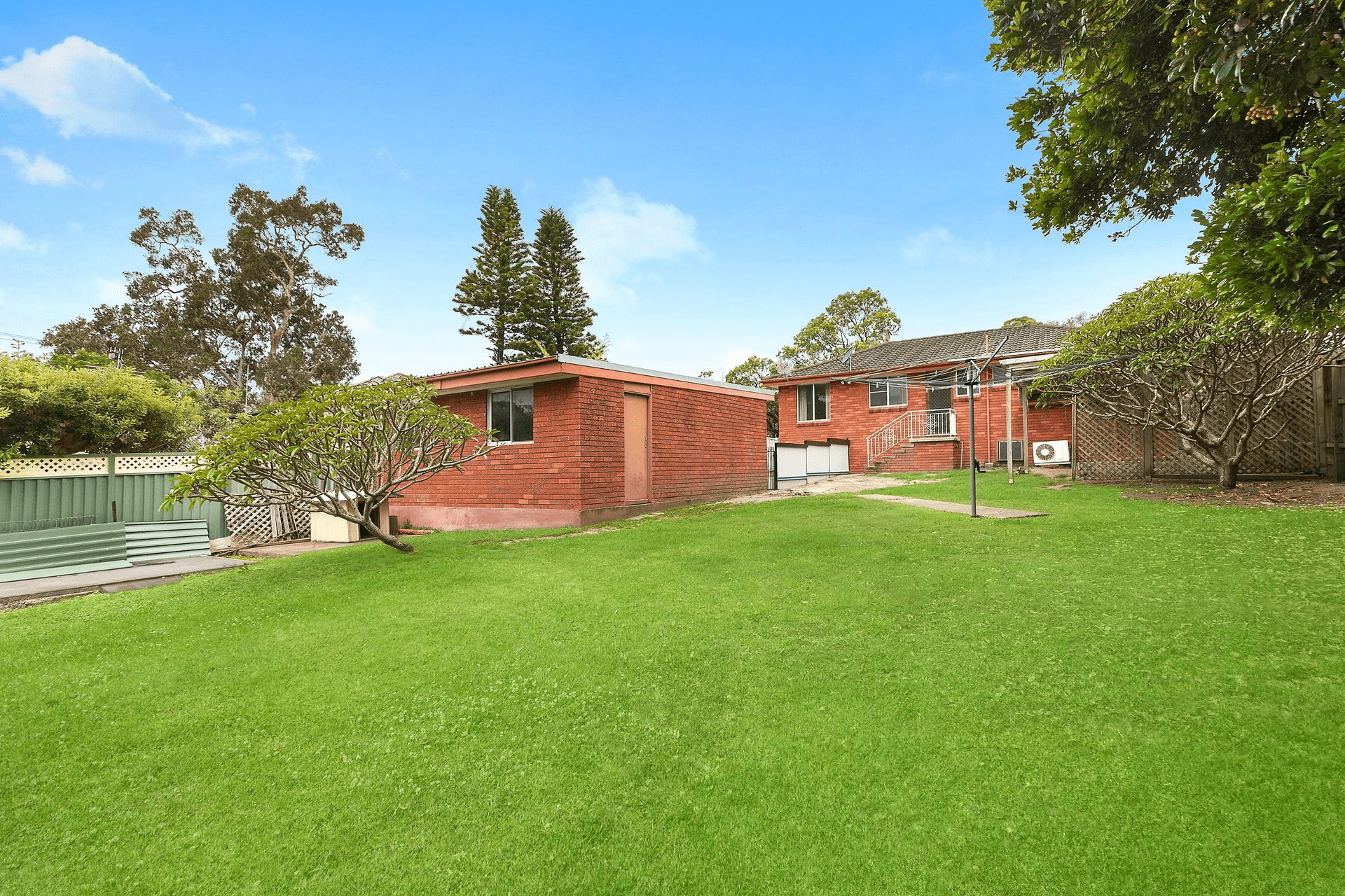 44 John Street, Forresters Beach, NSW 2260