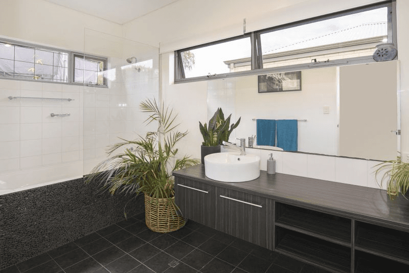 3 Chenin Street, COWARAMUP, WA 6284