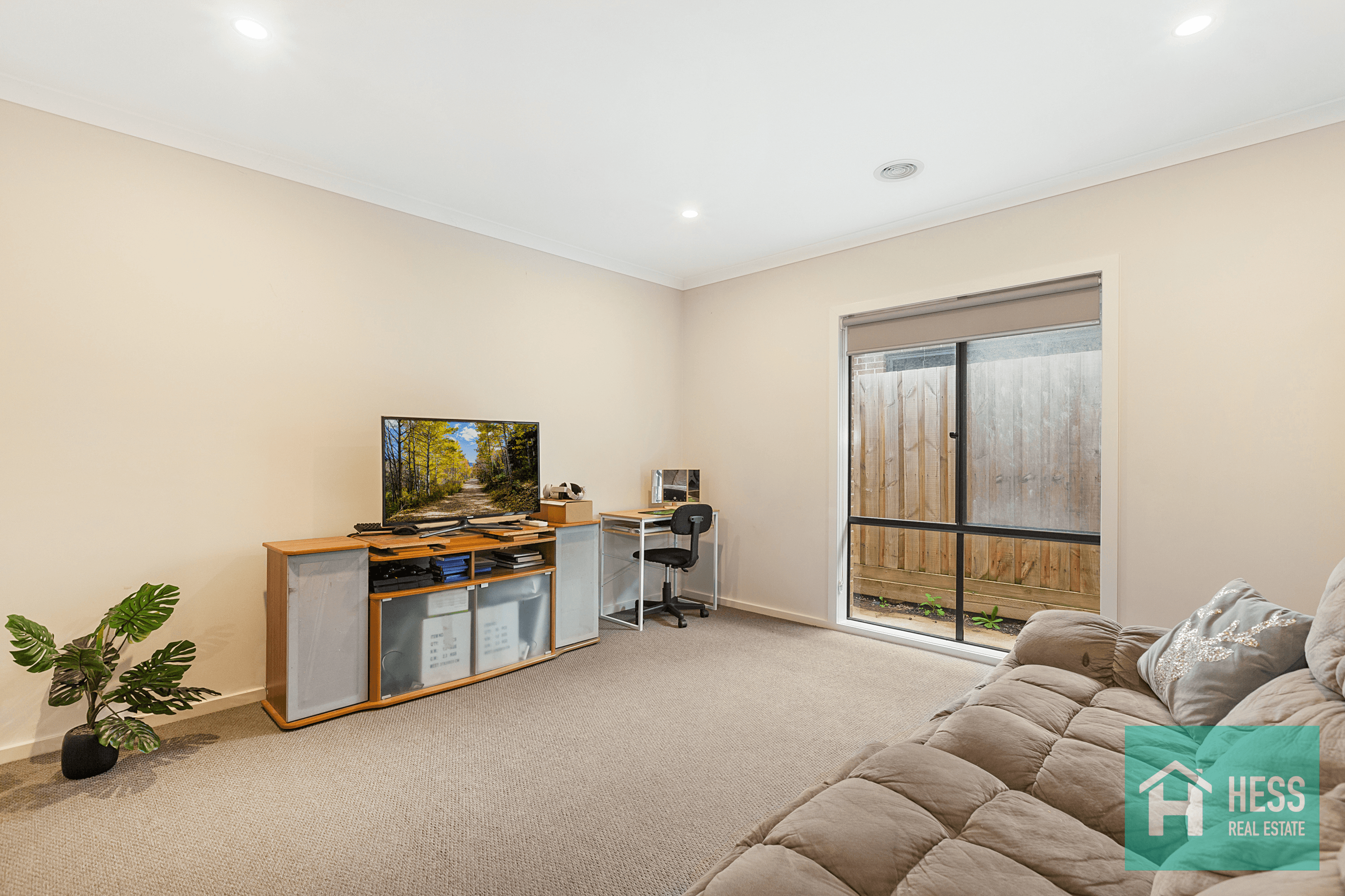 15 Rubus Drive, WALLAN, VIC 3756