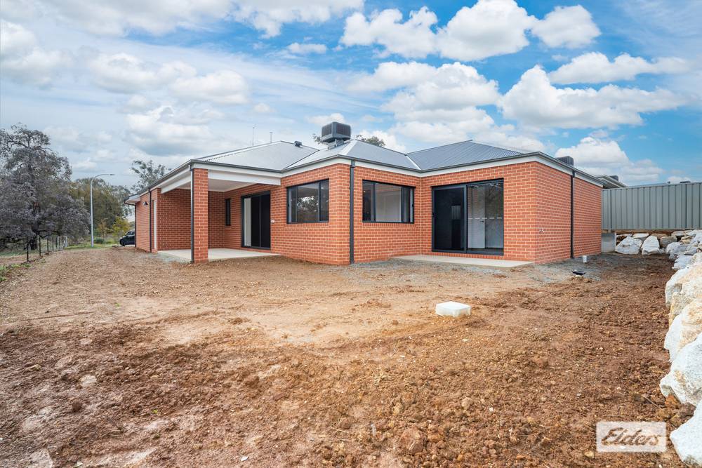 39 Bowerbird Court, Thurgoona, NSW 2640