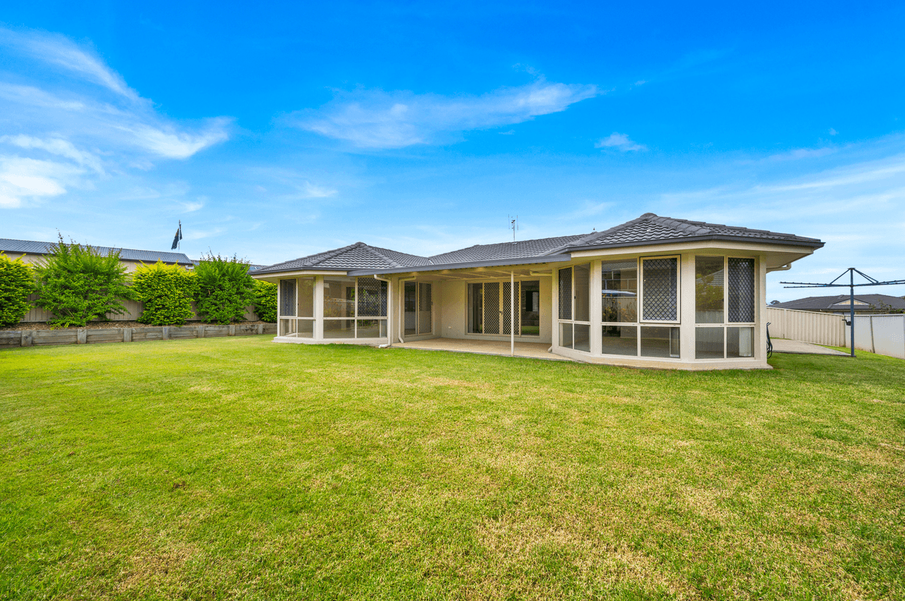 68 Casey Drive, HUNTERVIEW, NSW 2330