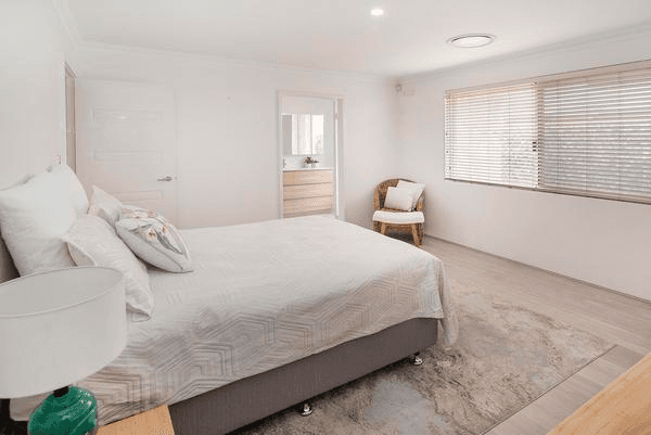 2 Beachfields Drive, BROADWATER, WA 6280