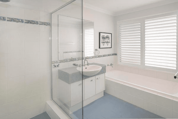 2 Beachfields Drive, BROADWATER, WA 6280