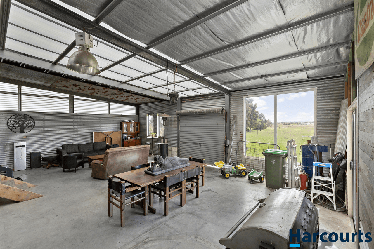 120 School Lane, CAMBRIAN HILL, VIC 3352