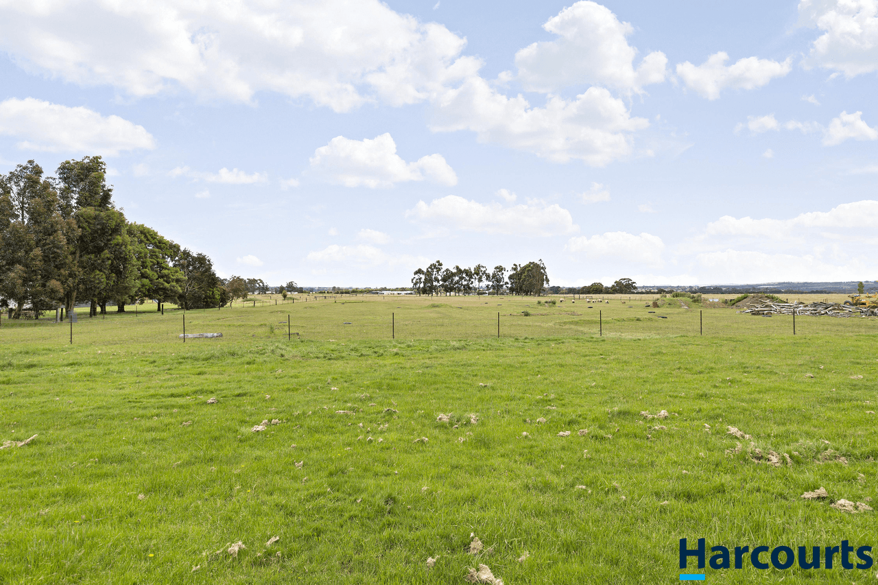 120 School Lane, CAMBRIAN HILL, VIC 3352