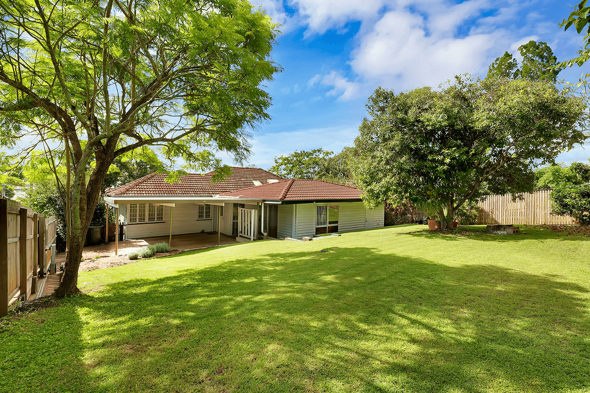 42 Fairley Street, INDOOROOPILLY, QLD 4068