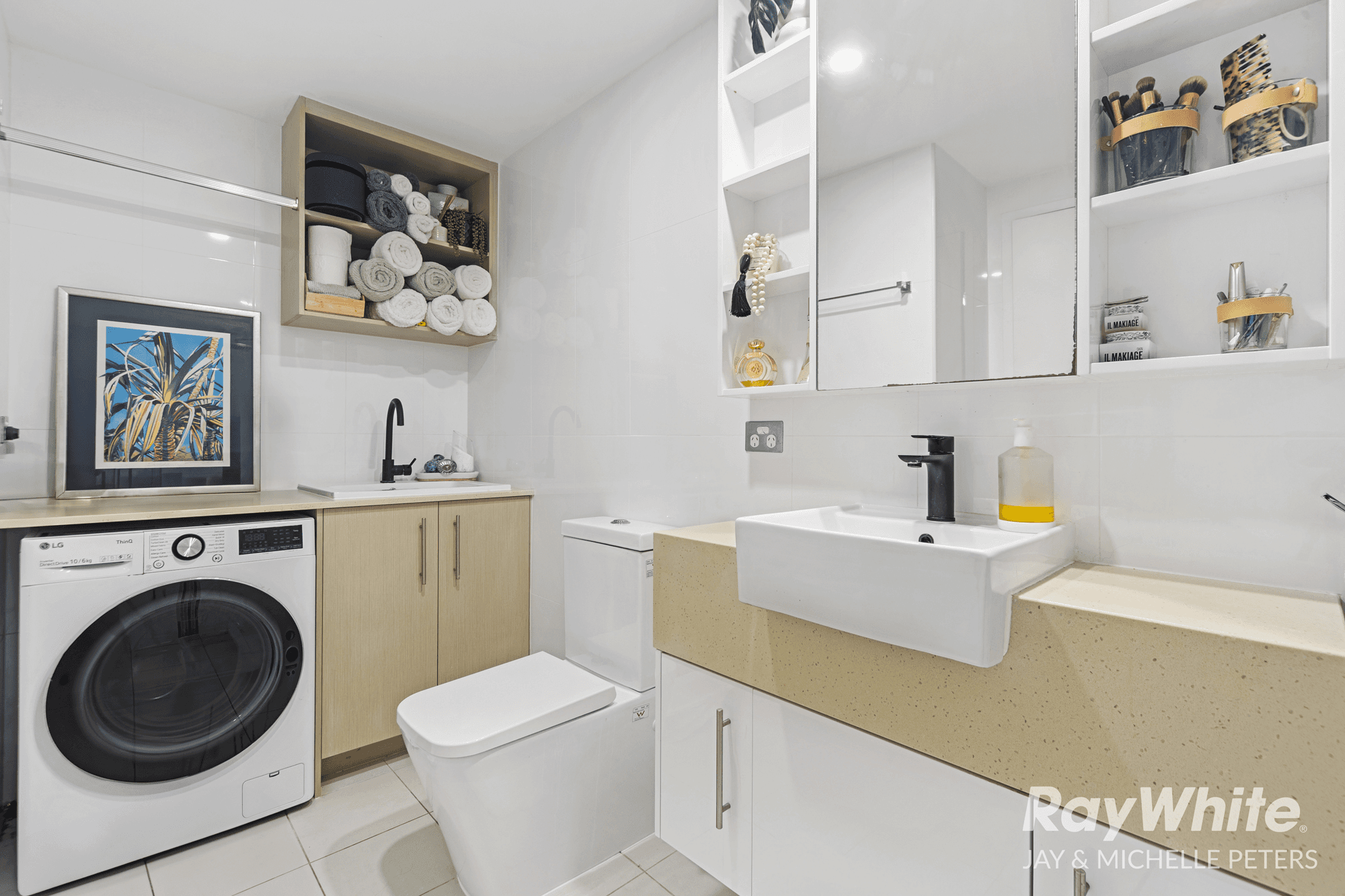 17/80 Hornibrook Esplanade, CLONTARF, QLD 4019