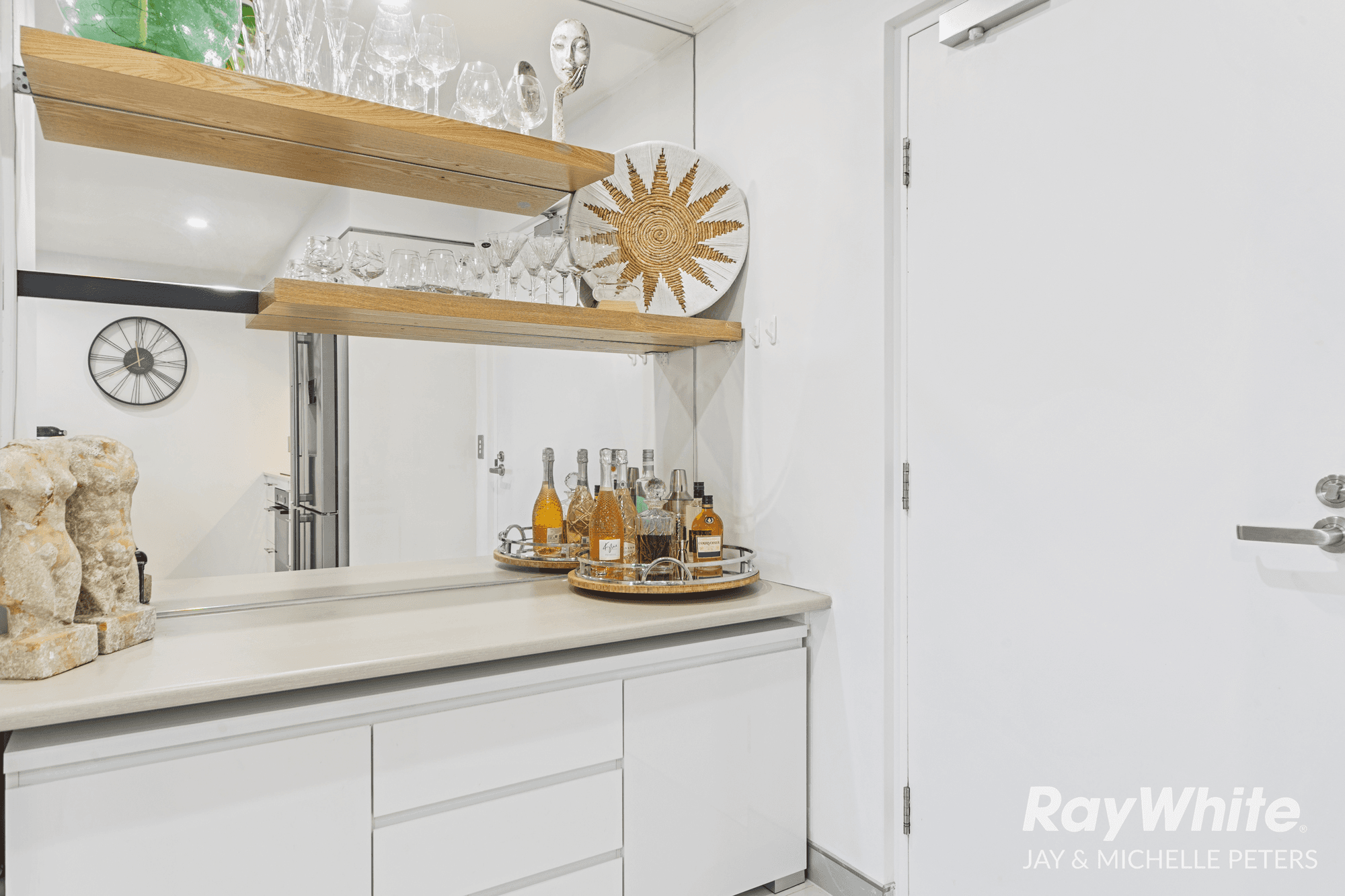 17/80 Hornibrook Esplanade, CLONTARF, QLD 4019