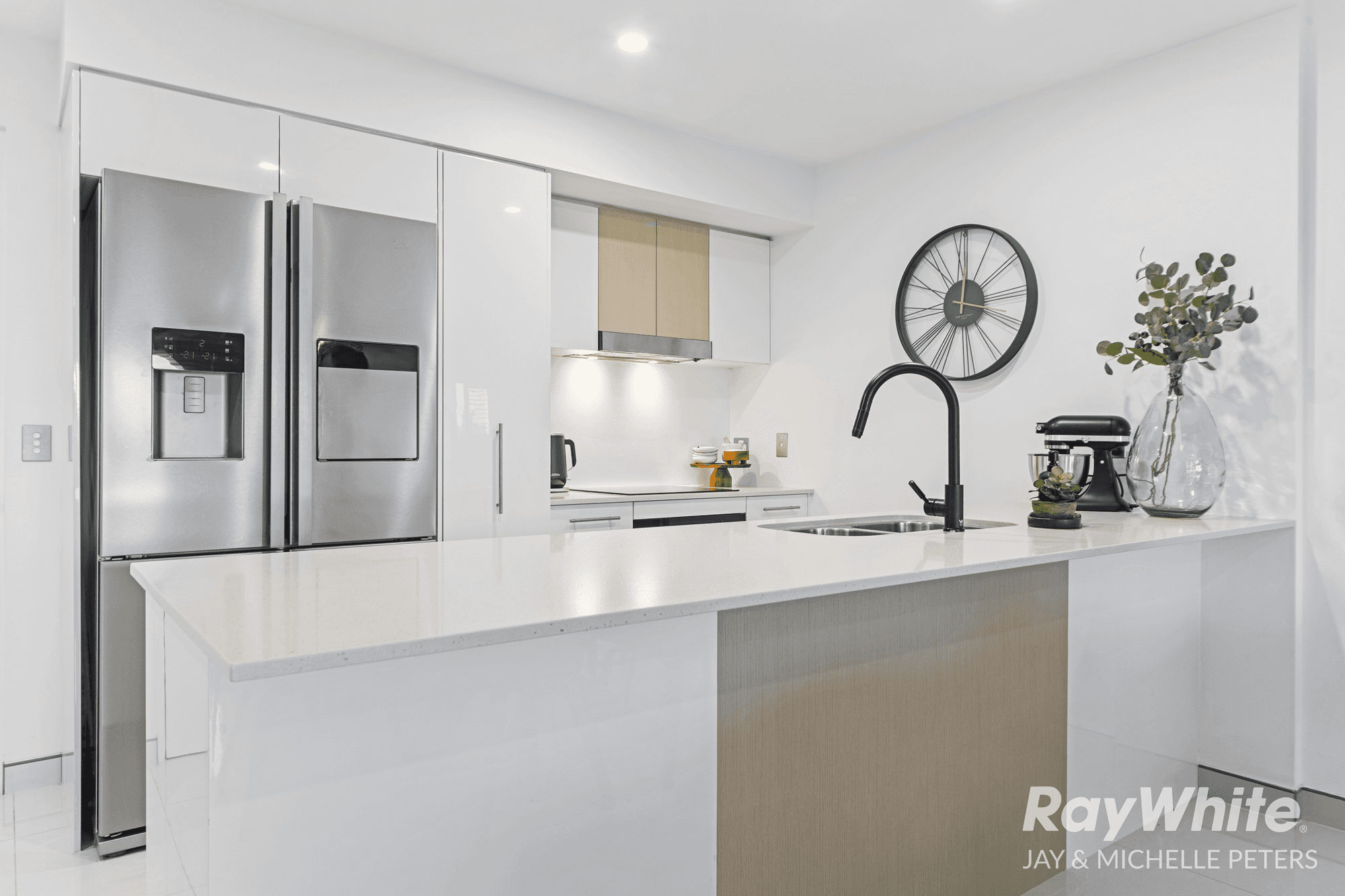 17/80 Hornibrook Esplanade, CLONTARF, QLD 4019