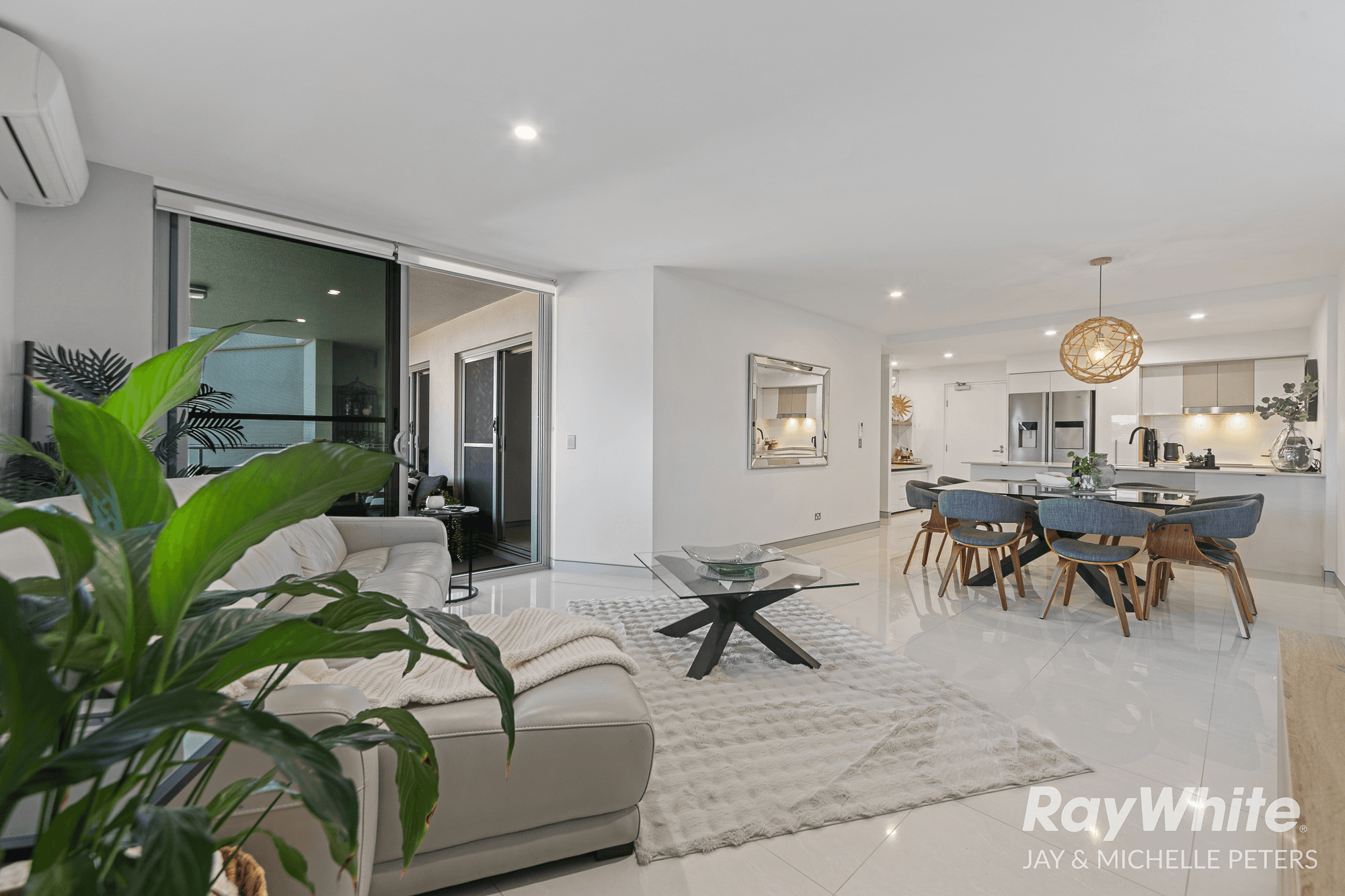 17/80 Hornibrook Esplanade, CLONTARF, QLD 4019