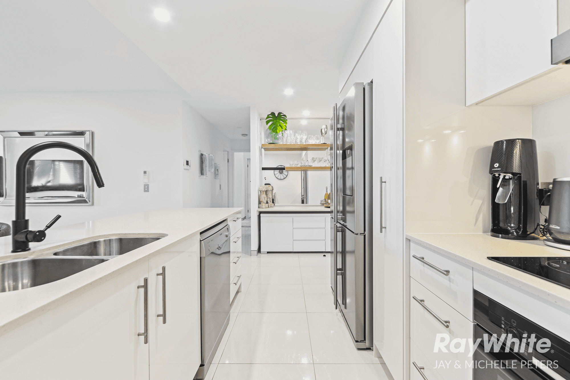 17/80 Hornibrook Esplanade, CLONTARF, QLD 4019