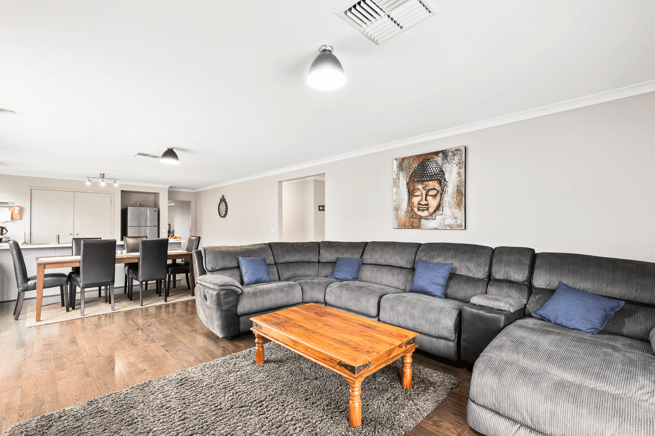 14 Cortona Grange, MERNDA, VIC 3754