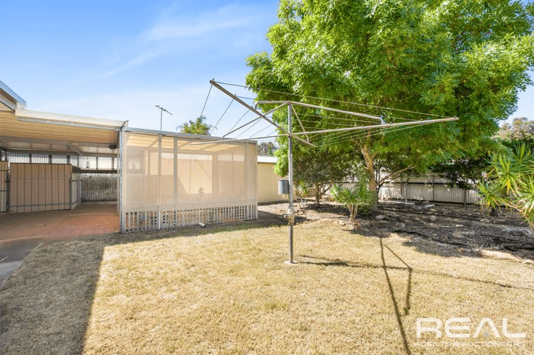 40 Guernsey Crescent, SALISBURY NORTH, SA 5108