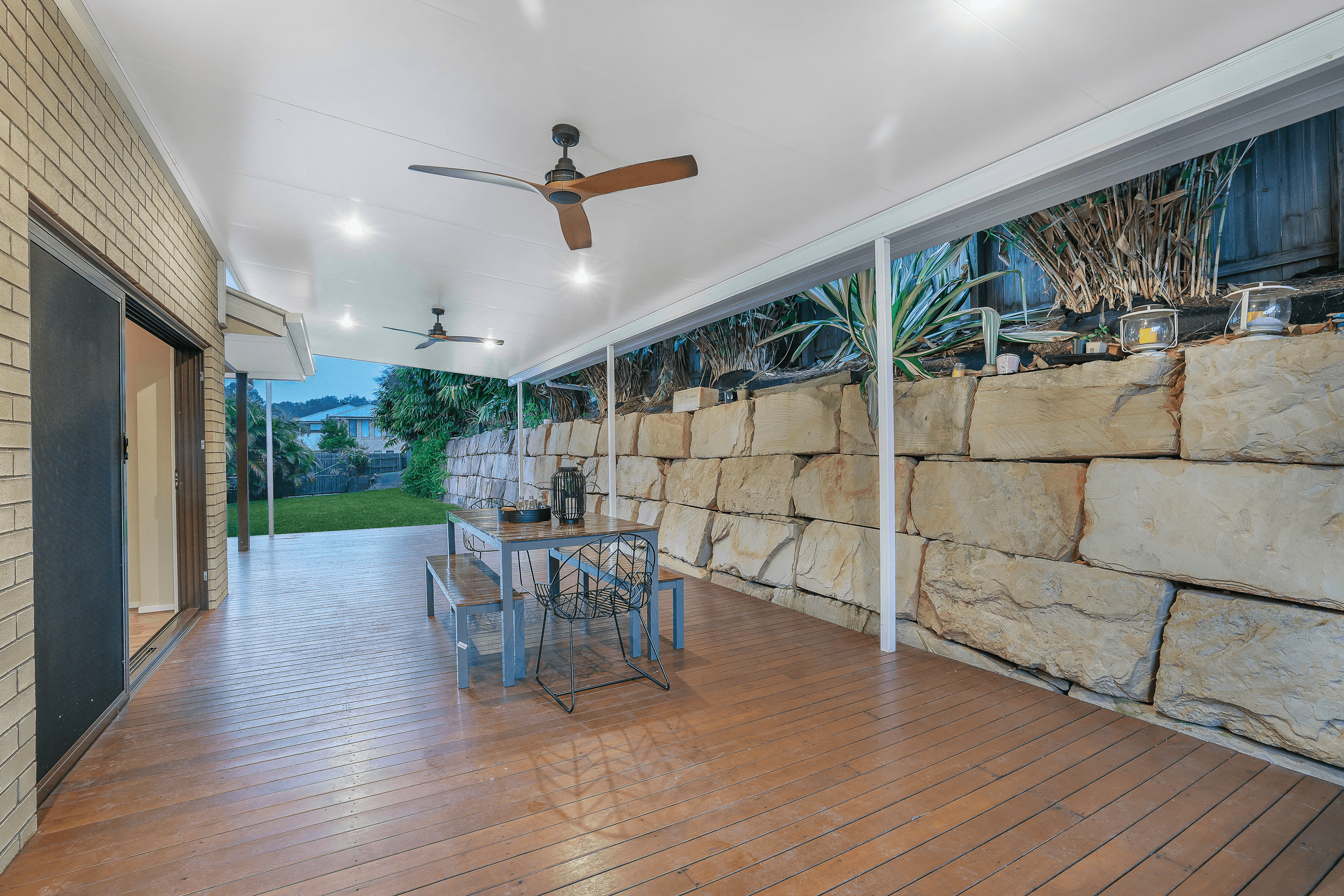 48 Landsdowne Drive, ORMEAU HILLS, QLD 4208