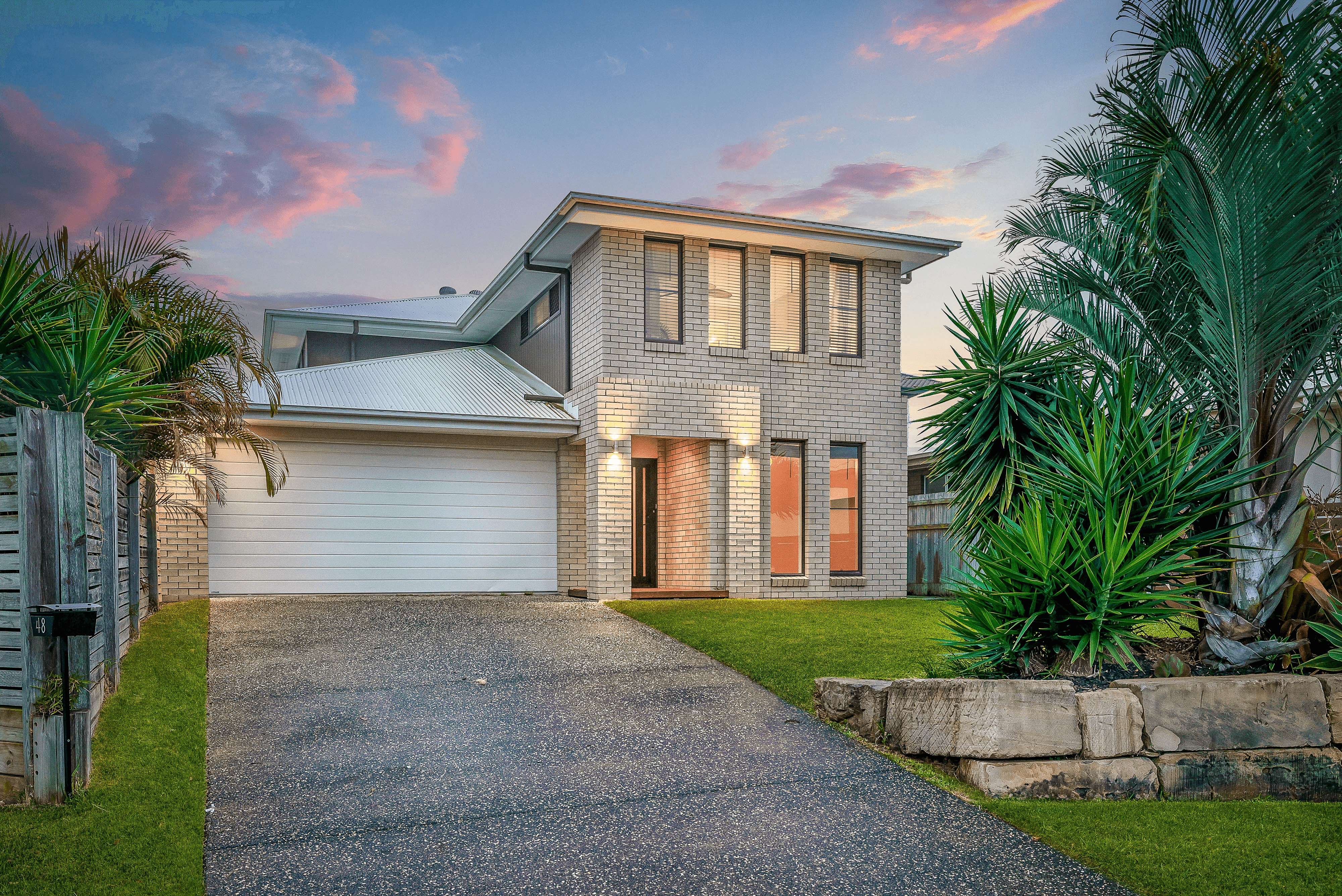 48 Landsdowne Drive, ORMEAU HILLS, QLD 4208